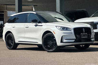 New 2025 Lincoln Corsair Reserve w/ Equipment Group 202A