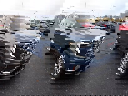 New 2025 GMC Acadia Denali w/ Super Cruise Package