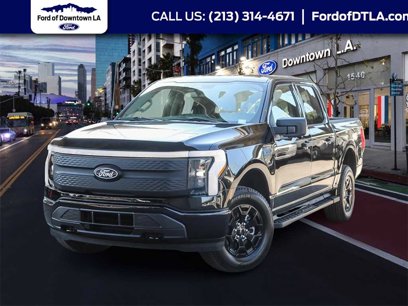 New 2025 Ford F150 Lightning XLT w/ Max Trailer Tow Package