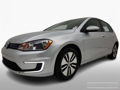Used 2016 Volkswagen e-Golf SE w/ DC Fast Charging Package