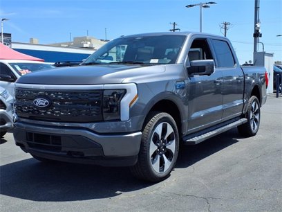 New 2025 Ford F150 Lightning Platinum