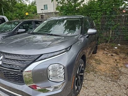 Used 2024 Mitsubishi Outlander SE