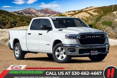 New 2025 RAM 1500 4x4 Crew Cab