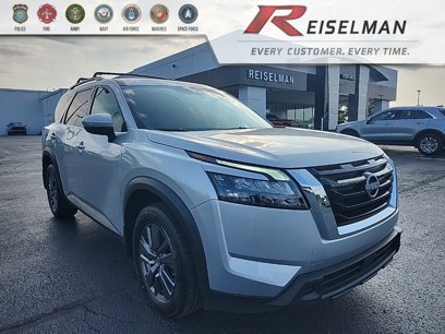 Used 2024 Nissan Pathfinder SV w/ Lighting Package (N92)