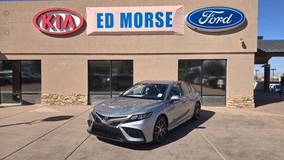 Used 2021 Toyota Camry SE