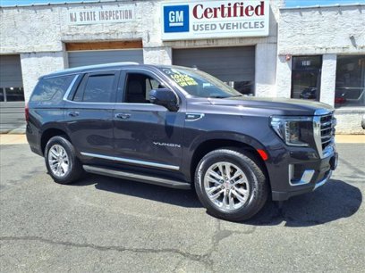 Used 2024 GMC Yukon SLT w/ SLT Premium Package