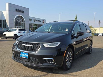 Used 2021 Chrysler Pacifica Touring-L