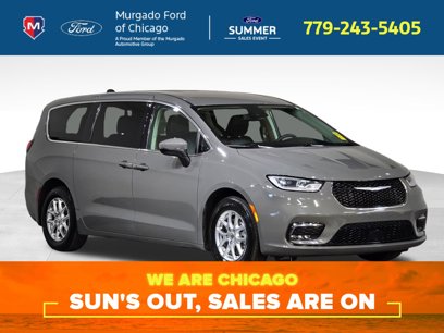 Used 2023 Chrysler Pacifica Touring-L