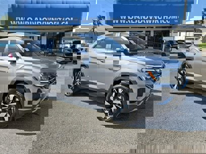 New 2025 Volkswagen Atlas Cross Sport SE
