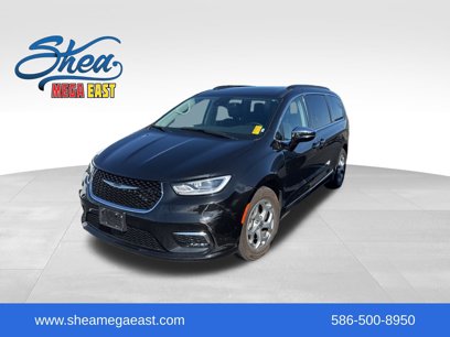 Used 2023 Chrysler Pacifica Limited