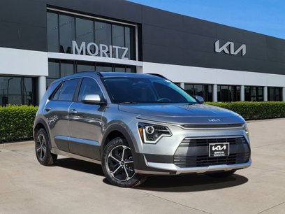 New 2025 Kia Niro LX