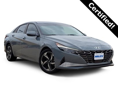 Certified 2022 Hyundai Elantra SEL w/ Convenience + Premium Package