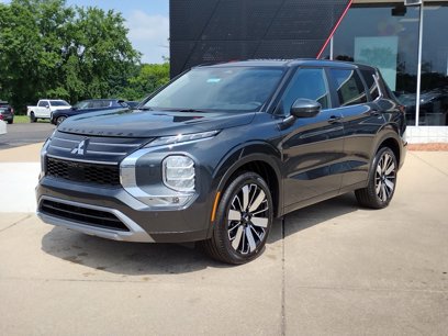 New 2025 Mitsubishi Outlander SE