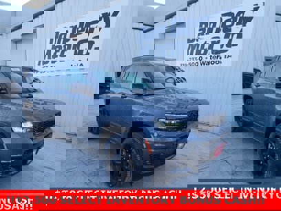 New 2025 Jeep Grand Cherokee L Limited w/ Black Appearance Package