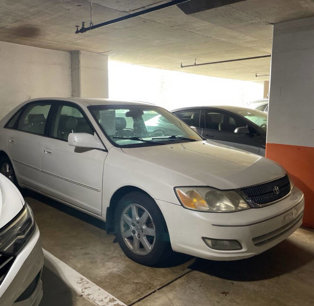 Used 2001 Toyota Avalon XLS