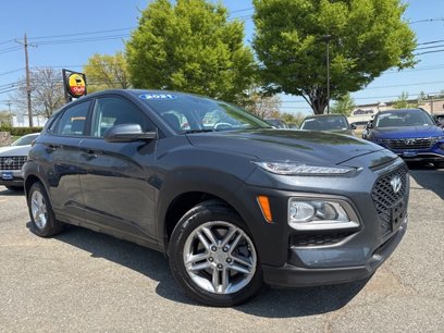 Used 2021 Hyundai Kona SE w/ Cargo Package