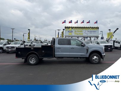 New 2025 Ford F350 Lariat