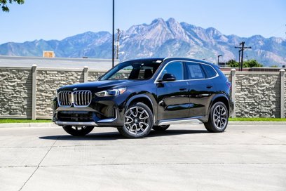New 2025 BMW X1 xDrive28i w/ Premium Package