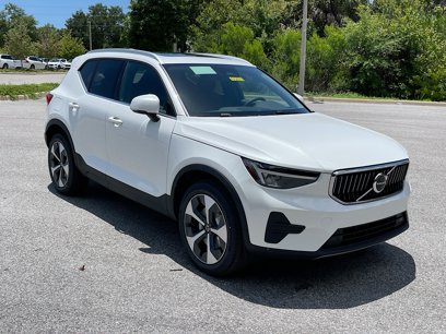 New 2025 Volvo XC40 B5 Core w/ Protection Package Premier