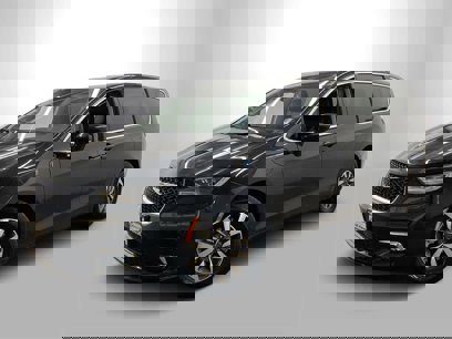 Used 2024 Chrysler Pacifica Select