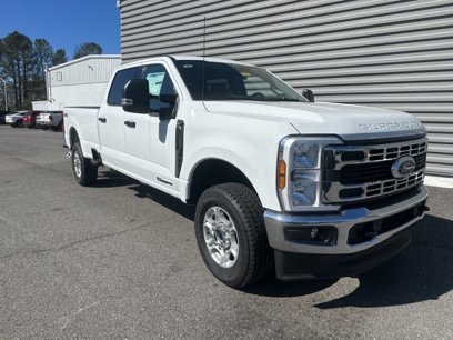New 2025 Ford F250 XLT w/ 360-Degree Camera Package
