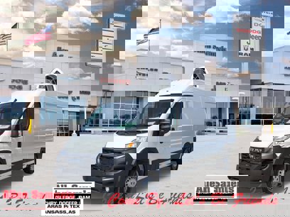 New 2024 RAM ProMaster 2500 w/ Convenience Group