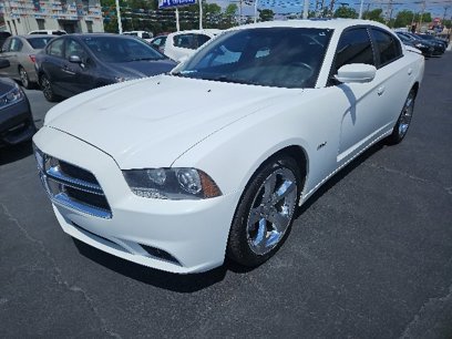 Used 2013 Dodge Charger R/T w/ Wheels & Tunes Group