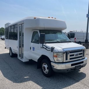 Used 2011 Ford E-450 and Econoline 450 Super Duty w/ Shuttle Bus Prep Pkg