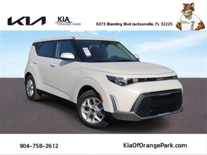 New 2025 Kia Soul LX