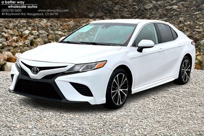 Used 2019 Toyota Camry SE
