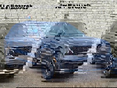New 2025 Kia Sorento S w/ Panoramic Sunroof Package