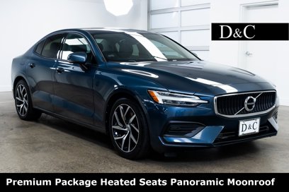 Used 2020 Volvo S60 T5 Momentum