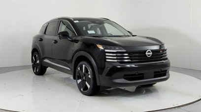 New 2025 Nissan Kicks SR