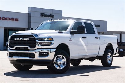 New 2025 RAM 2500 Tradesman w/ Chrome Appearance Group