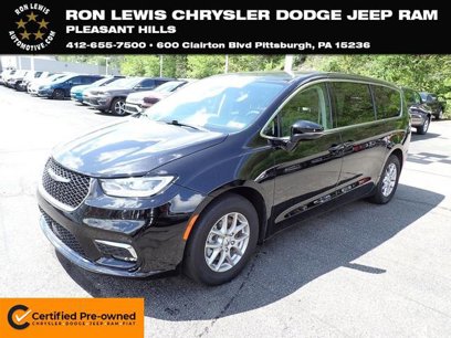 Used 2024 Chrysler Pacifica Touring-L