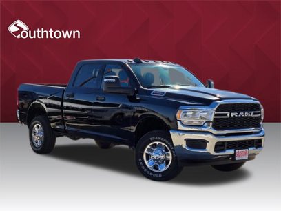 New 2024 RAM 2500 Tradesman w/ Chrome Appearance Group