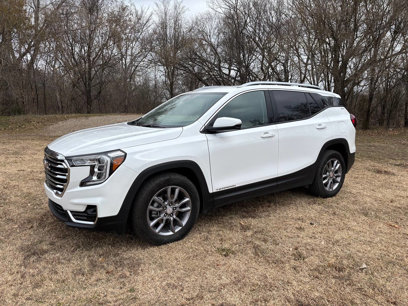 Used 2024 GMC Terrain SLT
