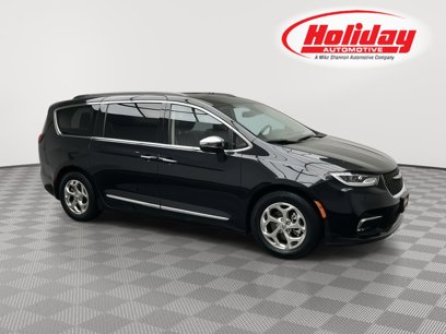 Used 2022 Chrysler Pacifica Limited