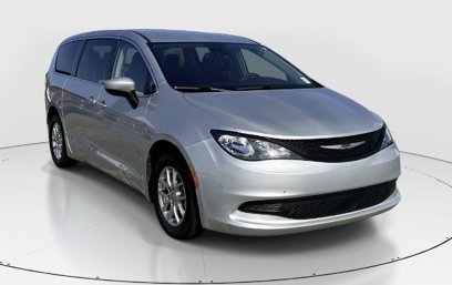 Used 2023 Chrysler Voyager LX