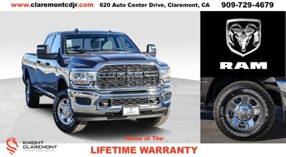 New 2024 RAM 2500 Tradesman w/ Chrome Appearance Group