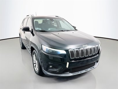 Used 2019 Jeep Cherokee Latitude Plus w/ Comfort/Convenience Group