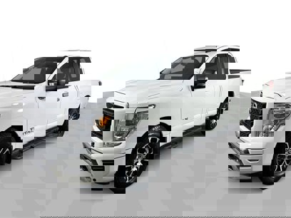 Used 2021 Nissan Titan SV w/ SV Convenience Package