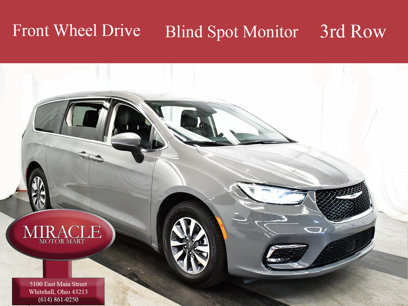 Used 2023 Chrysler Pacifica Touring-L