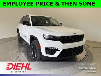 New 2025 Jeep Grand Cherokee Limited w/ Black Appearance Package