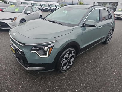 New 2025 Kia Niro EX Touring