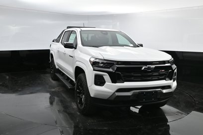 New 2025 Chevrolet Colorado Z71 w/ Midnight Edition