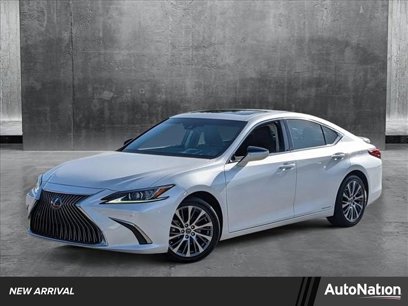 Used 2020 Lexus ES 300h w/ Premium Package
