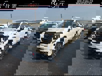 New 2025 GMC Sierra 1500 AT4 w/ AT4 Premium Package