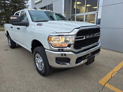 New 2024 RAM 2500 Tradesman w/ Chrome Appearance Group