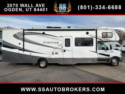 Used 2016 Ford E-450 and Econoline 450 Super Duty w/ Motorhome Prep Package